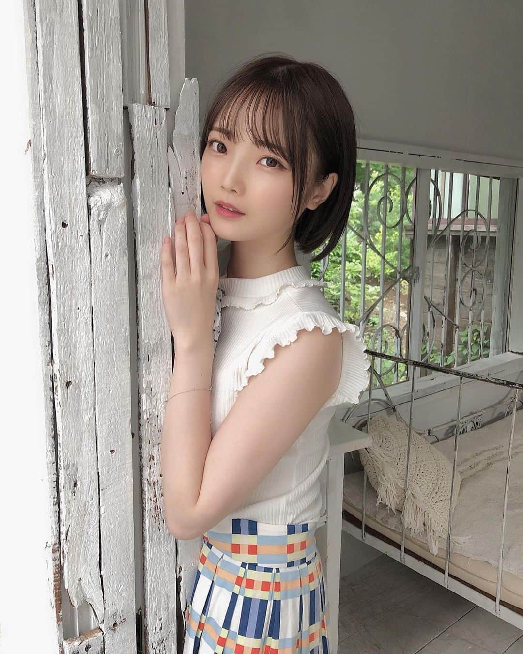 のインスタグラム：「. . . GIRLS PEDIAに掲載されます 8/31発売です。よろしゅう。 (オフショです) #girlspedia  . . . #グラビア　#水着」