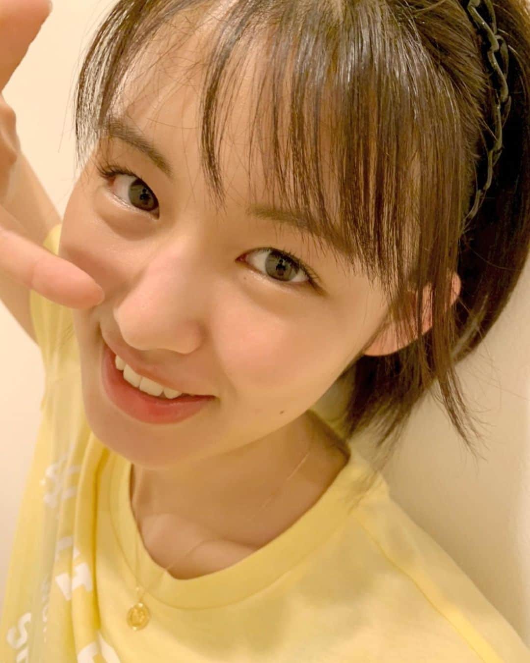 竹内愛紗のインスタグラム：「💛🐥🌼🌟🍋」