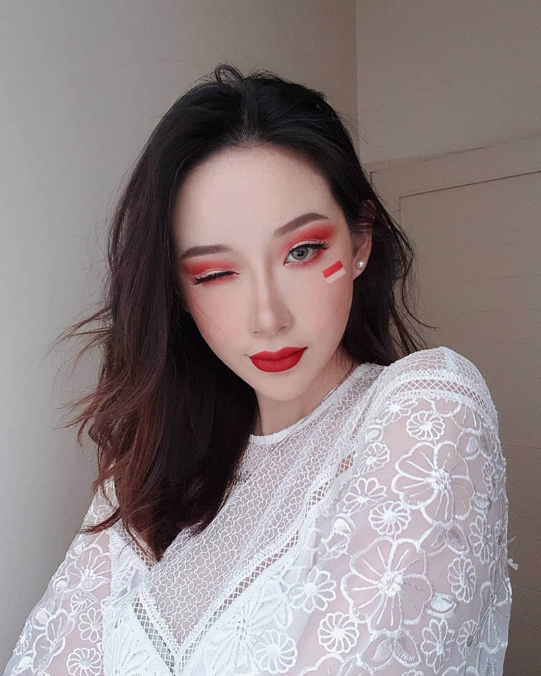 エリッサ・ヤマダのインスタグラム：「Dirgahayu Indonesiaku. Happy Independence Day 🇮🇩♥️ #HUTRI75 #DirgahayuIndonesia」