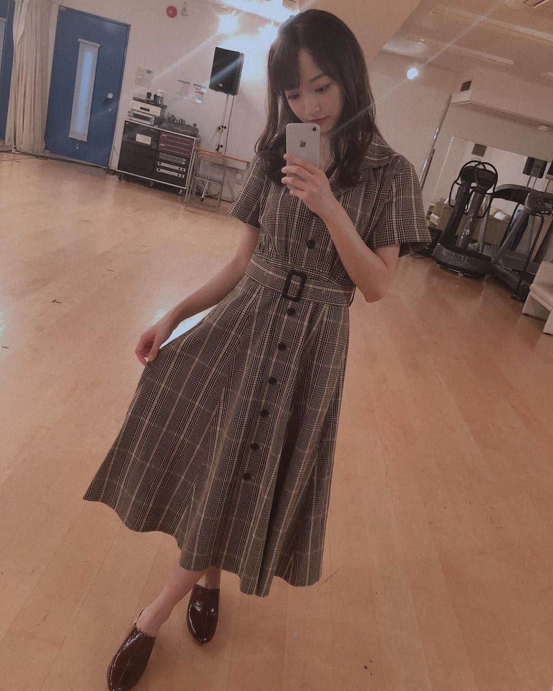 下村実生のインスタグラム：「私服〜 みんなに褒められて嬉しかった☺️このワンピかわいいでしょ  #今日のコーデ  #ootd」