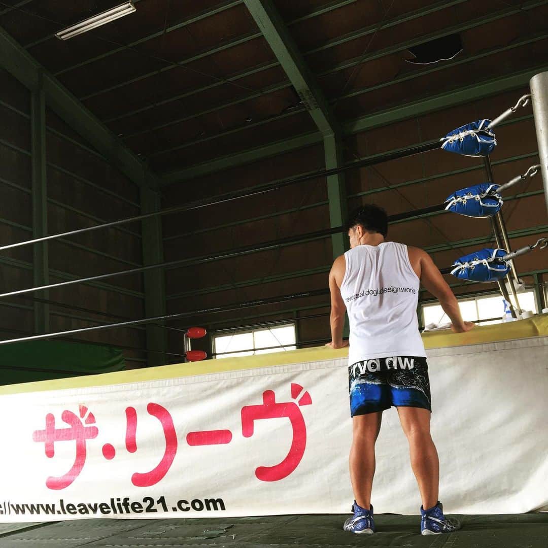 のインスタグラム：「充電完了！ #noah_ghc #道場  #ザリーブ #rvddw」