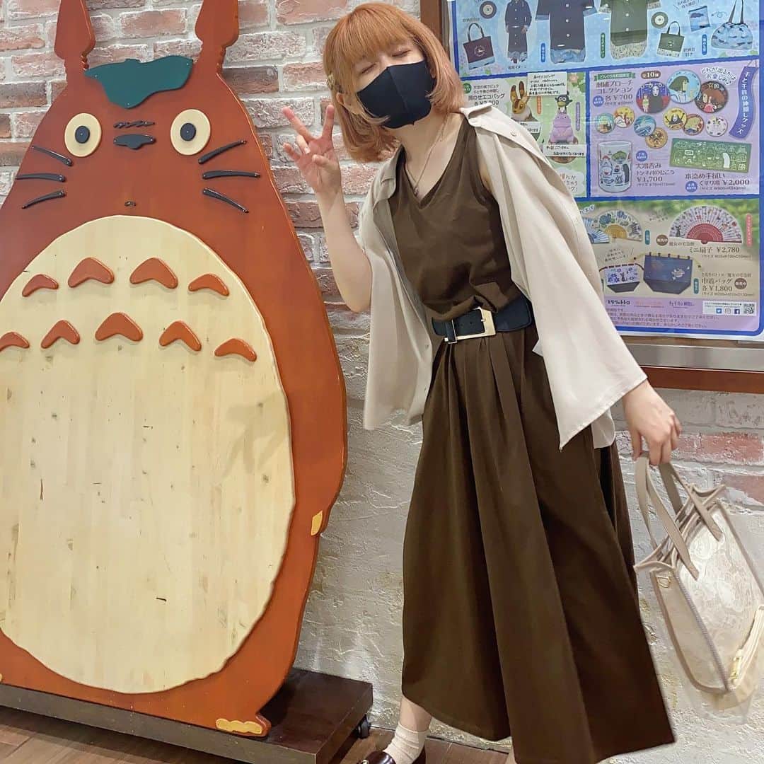 星野にぁのインスタグラム：「#ワンピース #好きすぎ #着回し #どう？ #全部これ #ユニクロ #最強じゃね？ #もちろん撮影は #かれぴっぴまる #ブレない #こと目標だったらしいけど #最後ブレてるw #ootd #トトロ #すき #かばんは #niceclap #靴は #INGNI」
