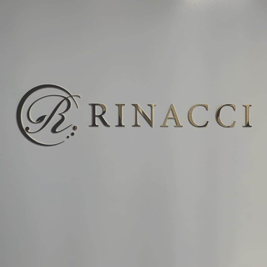のインスタグラム：「Rinacci恵比寿さんで ウルセラ3Dハイフ小顔6,000ショット 受けてきました✨  片側ずつやってもらったのですが 即効性も少しあり でも２週間後にかけてが1番引き上がるので楽しみに…☺️ ほぼ痛みなし✨✨  #beauty #diet #skincare #facial  #Rinacci #恵比寿脱毛 #全身脱毛 #ハイフ #恵比寿エステ #恵比寿ハイフ   #photooftheday #instagood #ootd #followme #likeforlike #like4like #follow4follow #followforfollow #f4f #粉我 #动漫 #时装 #好吃 #赞 #偶像」