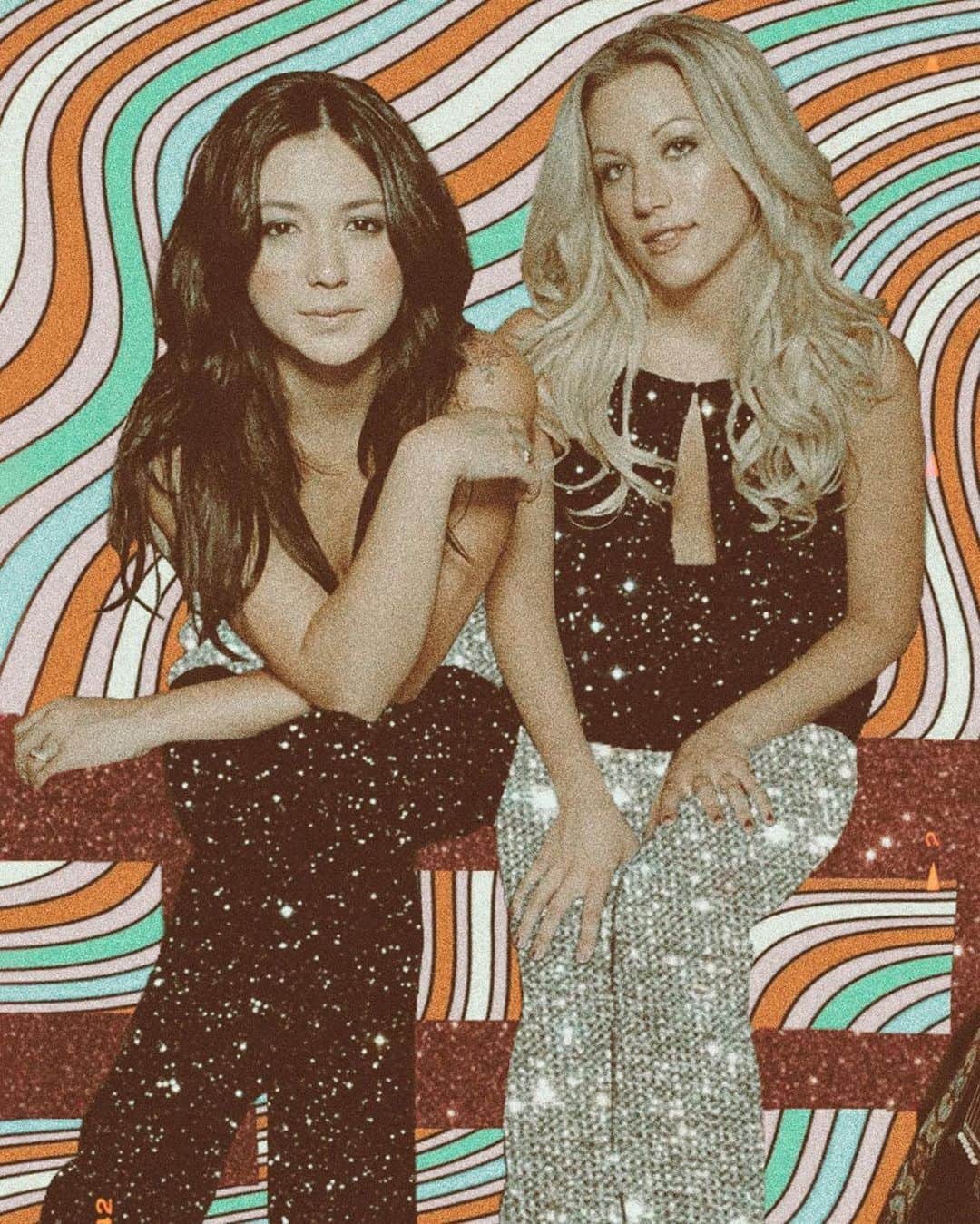 ミシェル・ブランチのインスタグラム：「We’ve been immortalized in rhinestones! Thanks to @womenofcountryedits When is the last time you listened to The Wreckers?✌🏻🍄  ・・・ And it's alright. Yeah, I'll be fine. Don't worry about this heart of mine. Just take your love and hit the road. There’s nothing you can do or say. You're gonna break my heart anyway. So just leave the pieces when you go...⚡️ @michellebranch @jessicaharp82 #TheWreckers」