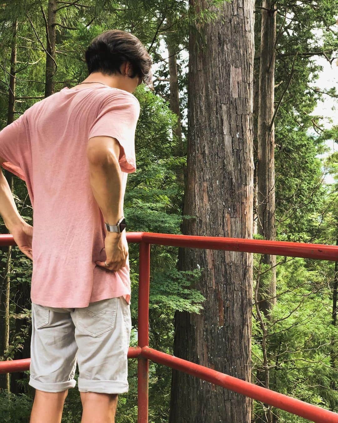 髙石リエムさんのインスタグラム写真 - (髙石リエムInstagram)「🌲🌿🐉🌱🍀 我等に健康と幸福を。 A wish for humanity, family, friends and myself🐺.」8月17日 23時08分 - liamt_p