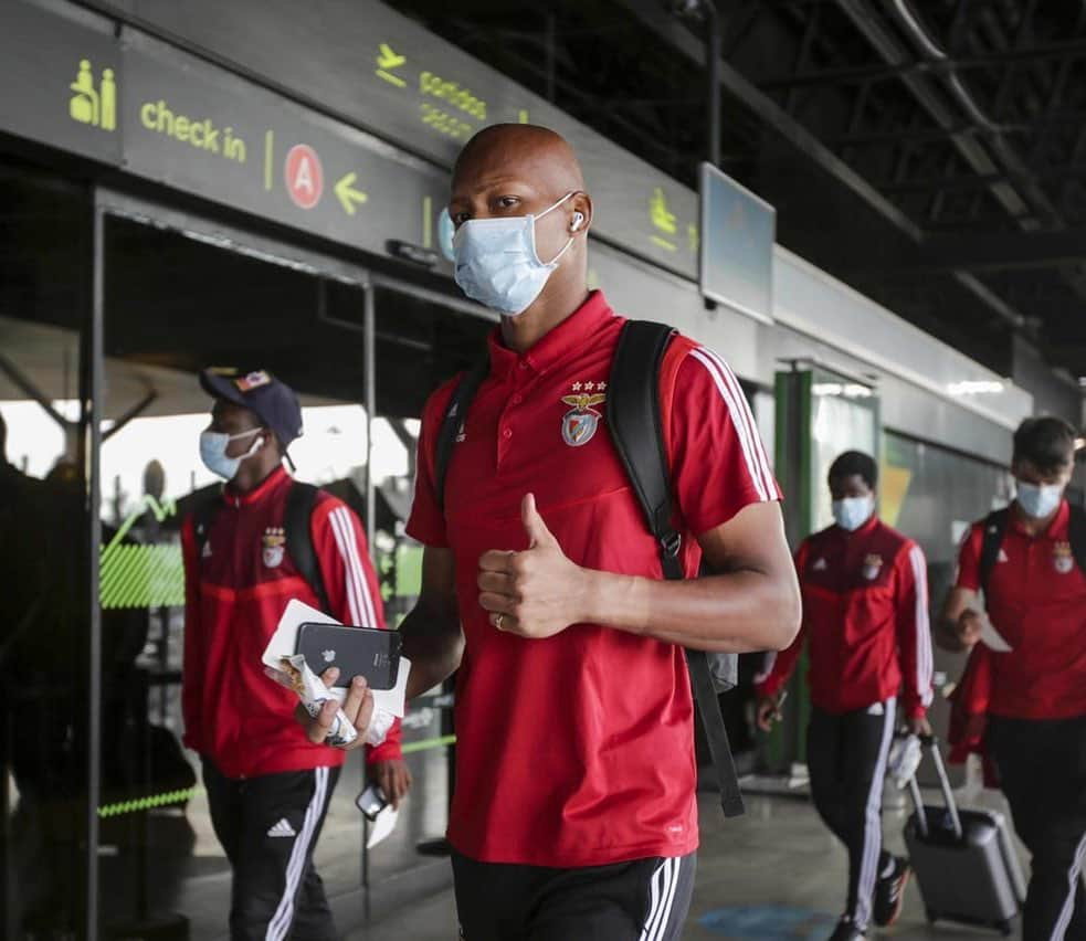 小久保玲央ブライアンのインスタグラム：「Vamos para Suíça !!🇨🇭 ユースチャンピオンズリーグに向けスイスへ！ #uyl #benfica」