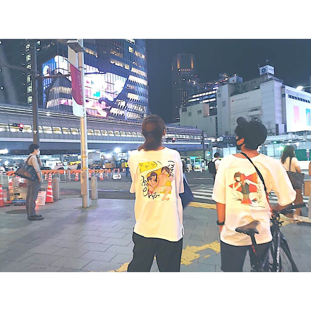 竹本萌瑛子のインスタグラム：「ふとんがふっとんだ @渋谷 . #渋谷 #SHIBUYA #言葉絵  #ふとんがふっとんだ」