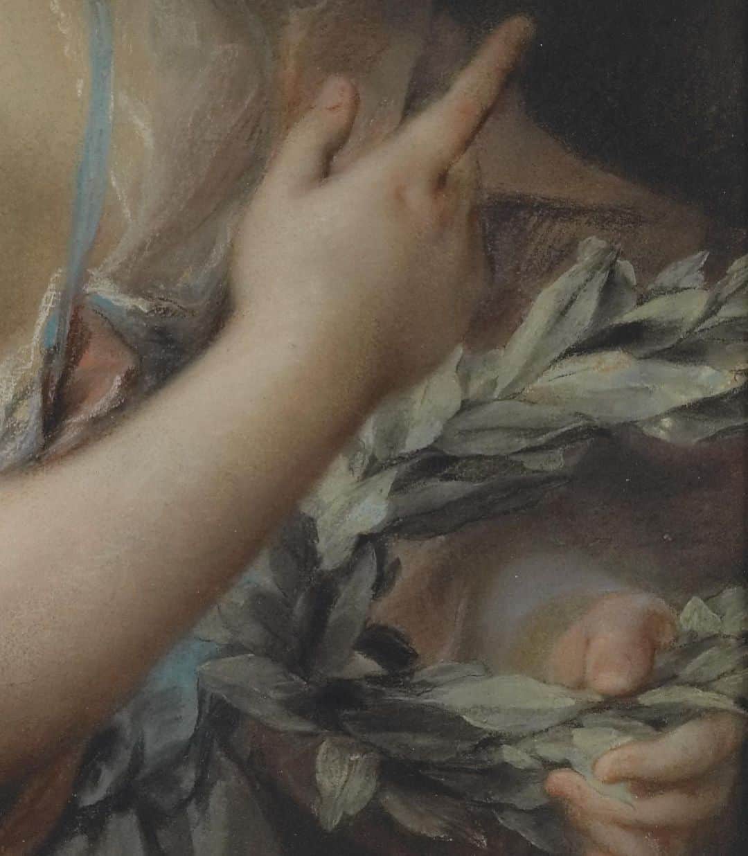 ルーブル美術館さんのインスタグラム写真 - (ルーブル美術館Instagram)「.  🇫🇷 Nous vous souhaitons une #BonneSemaine avec ce pastel de Rosalba Carriera ! ☺️ - 👩‍🎨 Artiste illustre de son temps, Rosalba Carriera débute à la fin du XVIIe siècle grâce à la mode du tabac : elle décore des tabatières de sujets galants puis développe une activité de miniaturiste, admirée dès 1698.  - 👀 Sa véritable notoriété naît cependant des portraits au pastel auxquels elle se consacre exclusivement à partir de 1708 et dont elle lance la mode en France à la suite de son séjour à Paris (avril 1720 - avril 1721). Ses dons séduisent l'Europe entière, de Venise - où vivent la majorité de ses mécènes - à Paris, de Dresde à Londres. -  📩 Reçue à l'Académie royale de Peinture le 26 octobre 1720, Rosalba envoie de Venise ce morceau de réception qu'elle vient d'achever. Ce pastel, soumis le 31 janvier 1722 à l'Académie, est officiellement accepté lors de la séance du 28 février 1722. - - - -  🌎 We wish you a #GoodWeek with this pastel by Rosalba Carriera ! 😊 - 👩‍🎨 A distinguished artist of her time, Rosalba Carriera began her career in the late 17th century thanks to the vogue for tobacco. The artist decorated snuffboxes with amorous subjects and from 1698 became a much admired miniaturist. - 👀 However, her true reputation derived from the pastel portraits to which she devoted herself exclusively from 1708 on, a fashion she launched in France following her stay in Paris (April 1720-March 1721). Her gift was recognized all over Europe, from Venice, where most of her patrons lived, to Paris, Dresden, and London. - 📩 Following her admission to the French Royal Academy on October 26, 1720, Rosalba sent this reception piece from Venice. Submitted on January 31, 1722, this pastel was officially accepted at the academy council sitting of February 28, 1722. - 📷 © Musée du Louvre, dist. RMN - Grand Palais / Martine Beck-Coppola . . . #Louvre #MuséeDuLouvre」8月18日 0時51分 - museelouvre