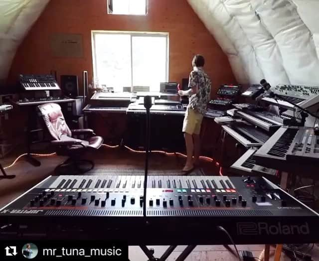 のインスタグラム：「With a house studio like this, you can have the time of your life making music all day long—and get a little exercise movin' around from instrument to instrument while you're at it! #Repost @mr_tuna_music with @make_repost ・・・ My best bassline ever 🦾✨ #JupiterX + #System8 ✔️✔️✔️ . . . #LetsJam #Roland #RolandAtHome #RolandSpotlight #SquarpPyramid #looping #looper #livelooping #synth #synthesizer #synths #synthmusic #sequencer #musicproduction #musicproducer #producer #musicstudio #studio #electronicmusic #drummachine #drums #keyboard #synthbass #synthpatchers #synthgear #synthjam #RolandSpotlight @roland_us @roland_brasil @roland_peru @roland_uk @rolandcanada @roland_aus」