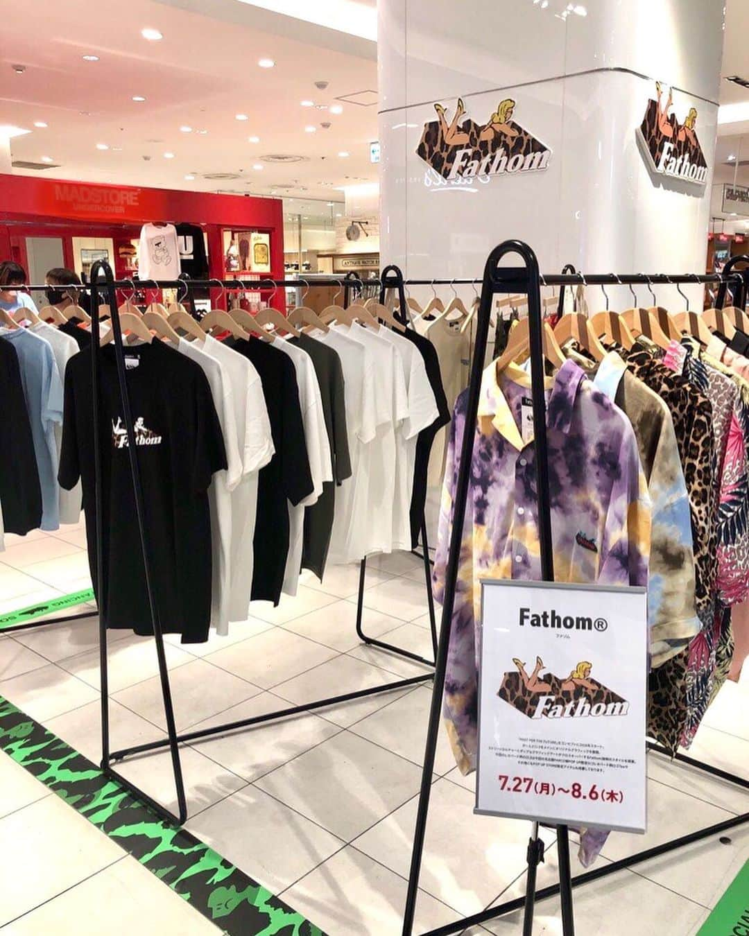 名古屋パルコさんのインスタグラム写真 - (名古屋パルコInstagram)「【西館１Ｆ/ Fathom】﻿ 💥期間限定POP-UP STORE💥﻿ ﻿ 「PAST FOR THE FUTURE」をコンセプトに2018年スタート。﻿ ガールズロゴをメインにオリジナルグラフィックを展開。﻿ ストリートカルチャーとポップなグラフィックアートがクロスオーバーするFathom独特のスタイルを提案します。﻿ ﻿ 今回のレオパード柄のロゴは今回の名古屋PARCO POP UP限定ロゴ！﻿ レオパード柄ロゴTeeやその他にもPOP UP STORE限定アイテムも﻿ 用意しております。﻿  ﻿ ■期間：7月27日（月）〜8月6日（木）﻿ ■場所：西館１F　正面入口前﻿ ﻿ ﻿ #fathom#ファゾム#メンズ#ファッション#アパレル#名古屋#栄#矢場町#名古屋パルコ#PARCO#nagoyaparco」8月3日 16時50分 - parco_nagoya_official