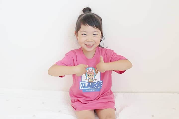 X-girl Stages Officialさんのインスタグラム写真 - (X-girl Stages OfficialInstagram)「#repost @a.s.mam.kids via @PhotoAroundApp  .  ＼XLARGE kids インスタグラム限定企画／ ONE PIECE(ワンピース)コラボTシャツ プレゼントキャンペーン🎁 当選者様のポスト📮をご紹介✨   @a.s.mam.kids さま 親子でONE PIECEファンとの事で たくさんご投稿いただき、ありがとうございます✨ 姉妹でチョッパーTシャツ💕 とっても可愛らしい素敵な投稿に癒されました📸😊  ーーーーーーーーーーーー  .  🌿 . 【 shii-chii-gram 】 . . . . 二人での撮影が楽しいらしい♡ . . . . . . ♡♡♡♡ . . ―――――――――――――――――――― << ONE PIECE Tシャツ >> . size⏩chii 80cm ， shii 130cm . @xgirlstages . (model⏩ chii 3 month ,. HT : 60cm , HT : 5.4 ㎏ ， shii 5 year ,  HT : 122 cm ,  WT : 21 ㎏ ) . . ―――――――――――――――――――― . #ママライフカメラ #コドモダカラ #コドモノ #comonaファッション #comonaトータルコーデ #お洒落さんと繋がりたい #canon #my_eos_photo #kissカメラ #一眼レフ初心者 #ファインダー越しの私の世界 #写真好きなひとと繋がりたい #mamanokoカメラ部 #女の子ママ #姉妹ママ #ママさんと繋がりたい #赤ちゃんのいる暮らし #赤ちゃんのいる生活 #スマイル育児 #子育てぐらむ #プチプラ #寝相アート #生後2ヶ月 #モニターモデル #キッズモデル #ベビーモニター #picksitte」8月3日 17時05分 - xgirlstages