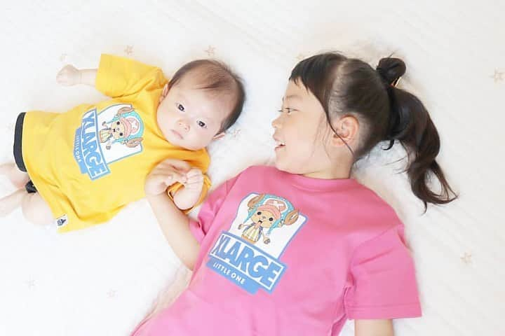 X-girl Stages Officialさんのインスタグラム写真 - (X-girl Stages OfficialInstagram)「#repost @a.s.mam.kids via @PhotoAroundApp  .  ＼XLARGE kids インスタグラム限定企画／ ONE PIECE(ワンピース)コラボTシャツ プレゼントキャンペーン🎁 当選者様のポスト📮をご紹介✨   @a.s.mam.kids さま 親子でONE PIECEファンとの事で たくさんご投稿いただき、ありがとうございます✨ 姉妹でチョッパーTシャツ💕 とっても可愛らしい素敵な投稿に癒されました📸😊  ーーーーーーーーーーーー  .  🌿 . 【 shii-chii-gram 】 . . . . 二人での撮影が楽しいらしい♡ . . . . . . ♡♡♡♡ . . ―――――――――――――――――――― << ONE PIECE Tシャツ >> . size⏩chii 80cm ， shii 130cm . @xgirlstages . (model⏩ chii 3 month ,. HT : 60cm , HT : 5.4 ㎏ ， shii 5 year ,  HT : 122 cm ,  WT : 21 ㎏ ) . . ―――――――――――――――――――― . #ママライフカメラ #コドモダカラ #コドモノ #comonaファッション #comonaトータルコーデ #お洒落さんと繋がりたい #canon #my_eos_photo #kissカメラ #一眼レフ初心者 #ファインダー越しの私の世界 #写真好きなひとと繋がりたい #mamanokoカメラ部 #女の子ママ #姉妹ママ #ママさんと繋がりたい #赤ちゃんのいる暮らし #赤ちゃんのいる生活 #スマイル育児 #子育てぐらむ #プチプラ #寝相アート #生後2ヶ月 #モニターモデル #キッズモデル #ベビーモニター #picksitte」8月3日 17時05分 - xgirlstages