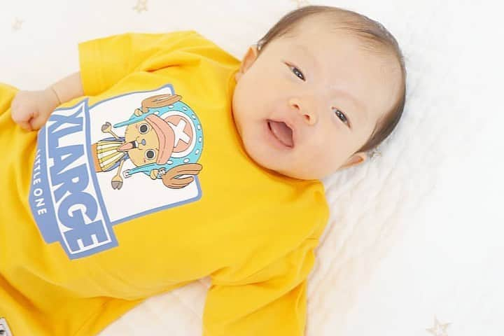 X-girl Stages Officialさんのインスタグラム写真 - (X-girl Stages OfficialInstagram)「#repost @a.s.mam.kids via @PhotoAroundApp  .  ＼XLARGE kids インスタグラム限定企画／ ONE PIECE(ワンピース)コラボTシャツ プレゼントキャンペーン🎁 当選者様のポスト📮をご紹介✨   @a.s.mam.kids さま 親子でONE PIECEファンとの事で たくさんご投稿いただき、ありがとうございます✨ 姉妹でチョッパーTシャツ💕 とっても可愛らしい素敵な投稿に癒されました📸😊  ーーーーーーーーーーーー  .  🌿 . 【 shii-chii-gram 】 . . . . 二人での撮影が楽しいらしい♡ . . . . . . ♡♡♡♡ . . ―――――――――――――――――――― << ONE PIECE Tシャツ >> . size⏩chii 80cm ， shii 130cm . @xgirlstages . (model⏩ chii 3 month ,. HT : 60cm , HT : 5.4 ㎏ ， shii 5 year ,  HT : 122 cm ,  WT : 21 ㎏ ) . . ―――――――――――――――――――― . #ママライフカメラ #コドモダカラ #コドモノ #comonaファッション #comonaトータルコーデ #お洒落さんと繋がりたい #canon #my_eos_photo #kissカメラ #一眼レフ初心者 #ファインダー越しの私の世界 #写真好きなひとと繋がりたい #mamanokoカメラ部 #女の子ママ #姉妹ママ #ママさんと繋がりたい #赤ちゃんのいる暮らし #赤ちゃんのいる生活 #スマイル育児 #子育てぐらむ #プチプラ #寝相アート #生後2ヶ月 #モニターモデル #キッズモデル #ベビーモニター #picksitte」8月3日 17時05分 - xgirlstages