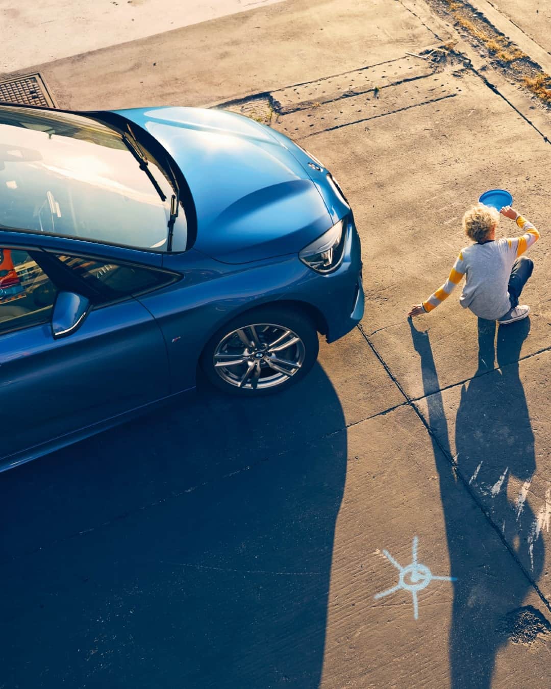 BMWのインスタグラム：「Enjoying a full life. The BMW 2 Series Gran Tourer. #THE2 #BMW #2Series #FamilyLife」
