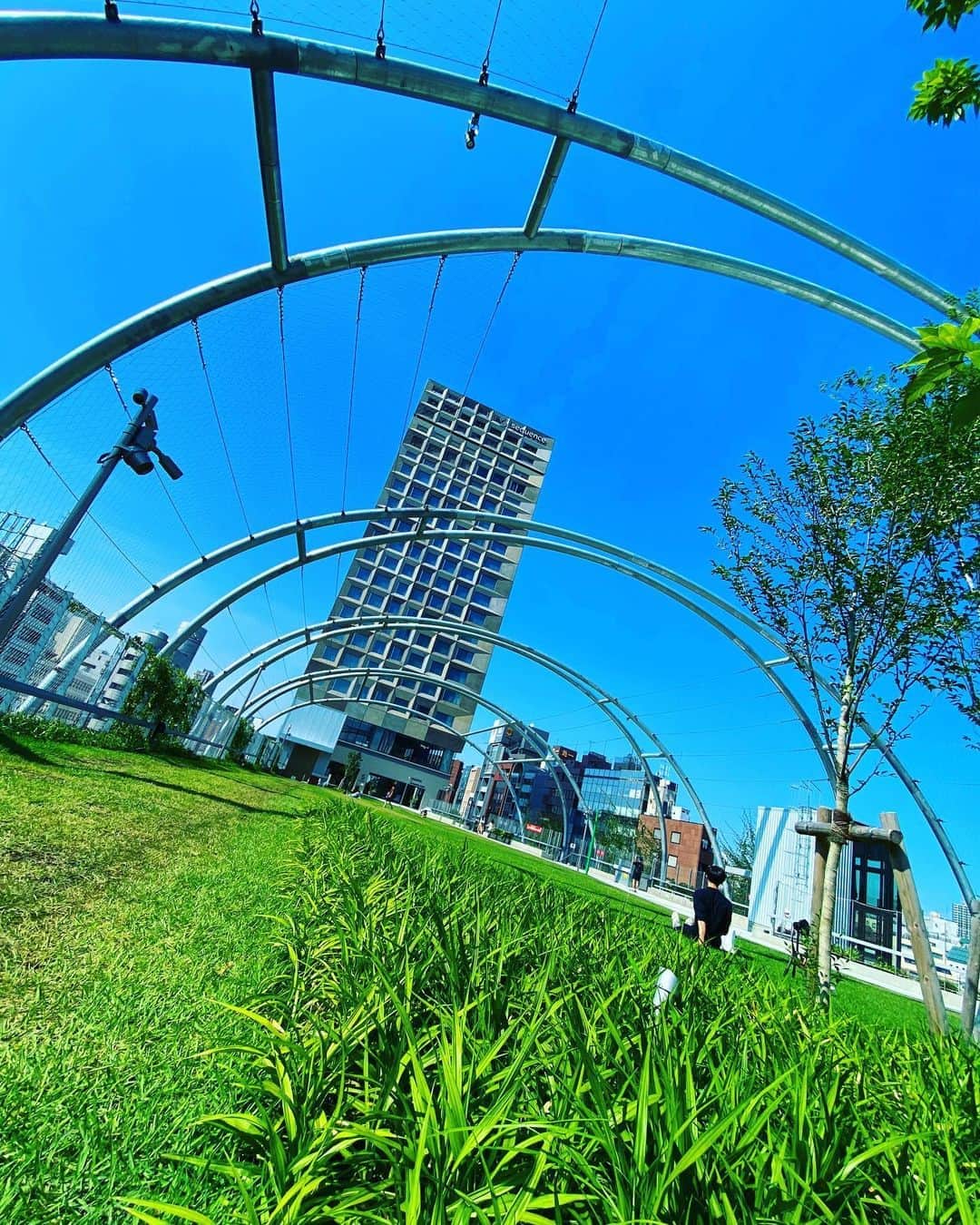 のインスタグラム：「Shibuya  destination, sequence  MIYASHITA PARK. 生まれ変わった宮下公園。新しい時間が生まれそう。#sequence #miyashitapark #goodvibesonly #goodneighbors #shibuyalife #thisistokyo #thisisjapan」