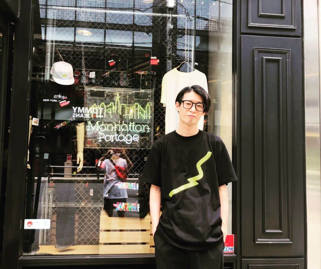 米田貴紀のインスタグラム：「Manhattan Portageの#staytough という企画に参加させてもらいました🙏  Spotifyで僕の作ったプレイリストをチェックしてみてください🎶  #staytough #manhattanportage  #夜の本気ダンス #spotify」