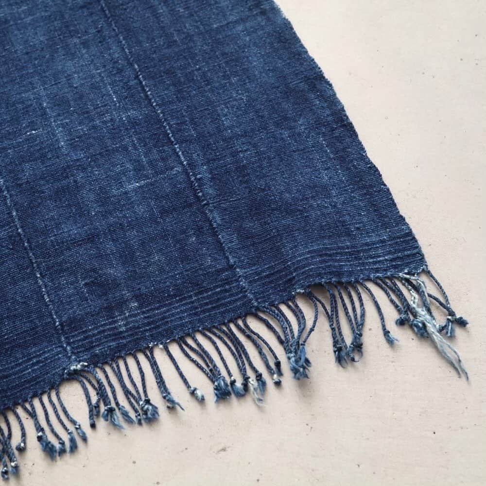 wonder_mountain_irieさんのインスタグラム写真 - (wonder_mountain_irieInstagram)「_ AFRICAN INDIGO FABRIC / アフリカン インディゴ ファブリック “INDIGO - STOLE” ¥17,600- _ 〈online store / @digital_mountain〉 https://www.digital-mountain.net/shopdetail/000000009283/ _ 【オンラインストア#DigitalMountain へのご注文】 *24時間受付 *15時までのご注文で即日発送 *1万円以上ご購入で送料無料 tel：084-973-8204 _ We can send your order overseas. Accepted payment method is by PayPal or credit card only. (AMEX is not accepted)  Ordering procedure details can be found here. >>http://www.digital-mountain.net/html/page56.html _ #LIGHTYEARS #ライトイヤーズ #AFRICANINDIGOFABRIC #アフリカンインディゴファブリック _ 本店：#WonderMountain  blog>> http://wm.digital-mountain.info _ 〒720-0044  広島県福山市笠岡町4-18  JR 「#福山駅」より徒歩10分 #ワンダーマウンテン #japan #hiroshima #福山 #福山市 #尾道 #倉敷 #鞆の浦 近く _ 系列店：@hacbywondermountain _」8月3日 17時56分 - wonder_mountain_