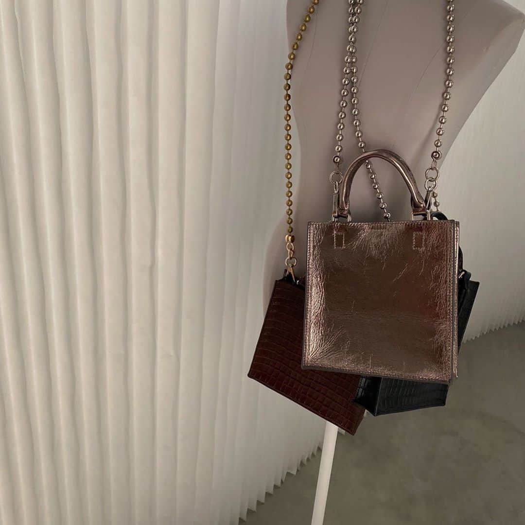 商舗 AMERI バッグ ブラウン BALL CHAIN BOX BAG ivv-jva.com