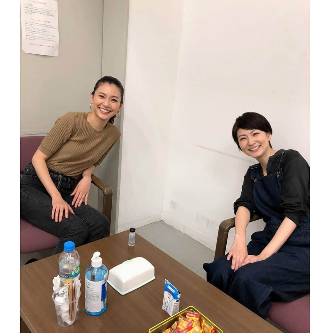 ナオさんのインスタグラム写真 - (ナオInstagram)「久しぶりに椿ちゃんと一緒の撮影😊 ・ 出会った頃からずーっと可愛いままの椿ちゃん✨ 息子くんも自慢のお母さんだろうなぁ。 ・ 椿ちゃんは、憧れのお母さん像です❤️ ・ #撮影 #会えて嬉しい #年下でも #お母さんとしては #大先輩 #尊敬 #憧れ #共通点 #親バカ♡」8月3日 17時59分 - nao_nao310