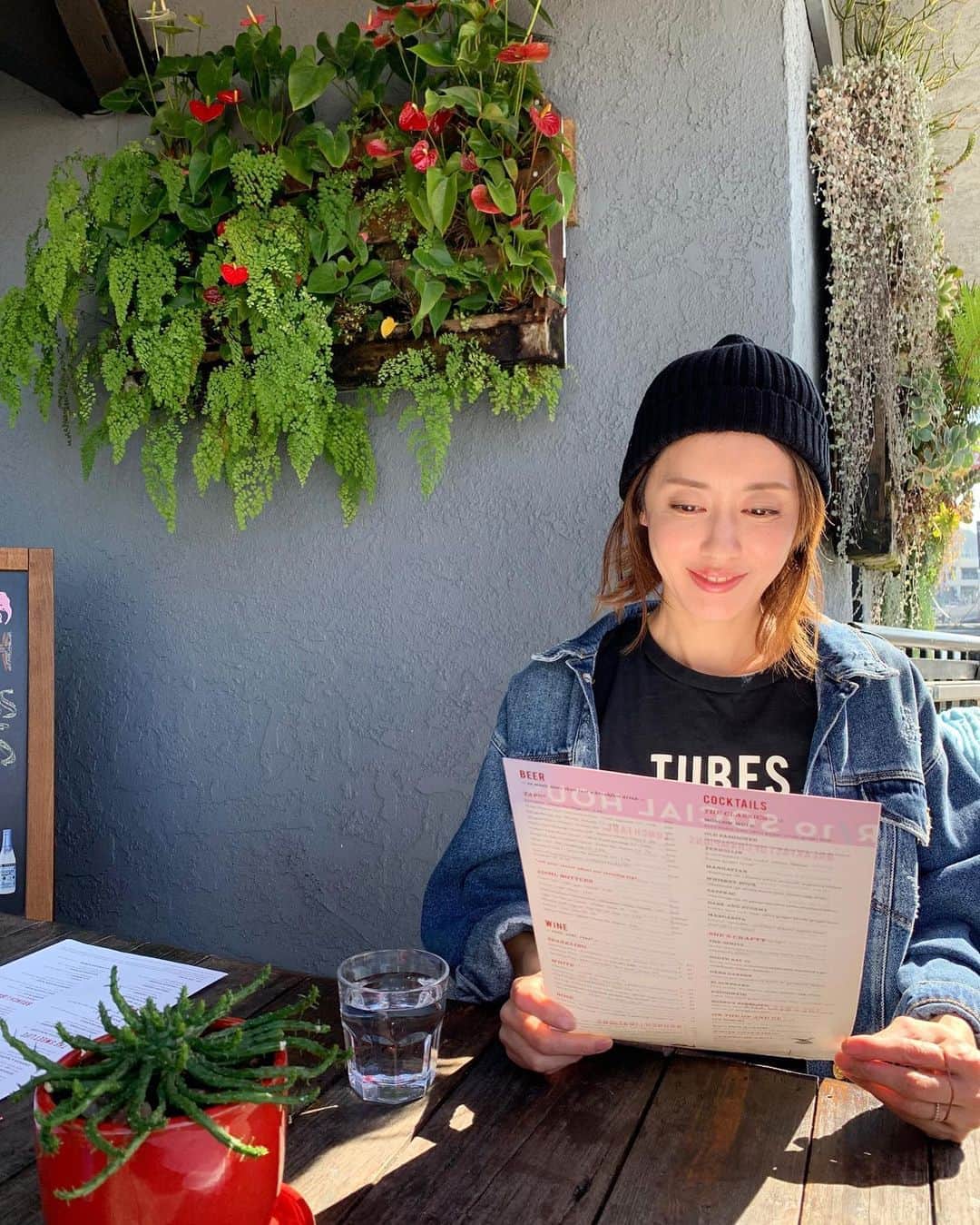 高木りなのインスタグラム：「🌿🌿❤️🐒🌿 6ヶ月前か... またこうやって自由に外食したいな...  6개월전 외식하고 있었네요. 그립다! . . #6monthsago #missthosedays  #losangeles #california」
