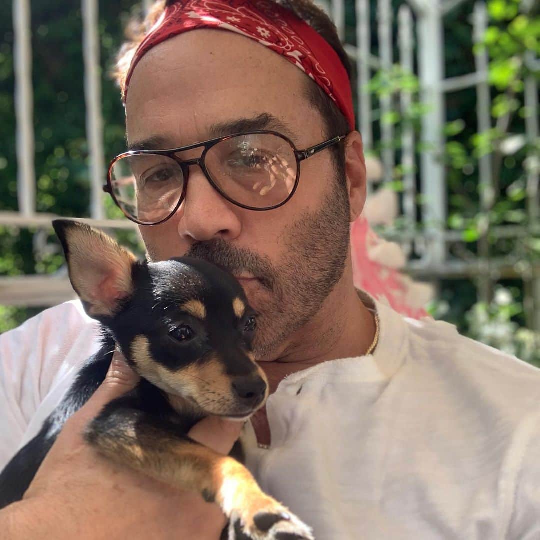 ジェレミー・ピヴェンのインスタグラム：「Met up with SUGAR today and made me miss Bubba a little less... hope you had an outstanding weekend」