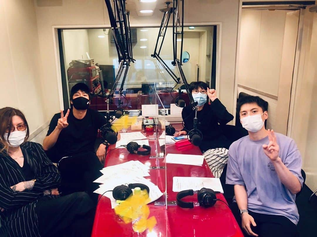 平沼紀久さんのインスタグラム写真 - (平沼紀久Instagram)「さあ、本日から月曜日💨 頑張って行きましょう💪🔥  月曜日といえば、 「ノリノリで行こうぜ」ですね📻  本日からのゲストは、  花依ちゃんのお兄ちゃん役 宮崎秋人‼️  爆笑🤣なんで 聴いてください👂  映画を観て ラジオを聴く！ 私モテな流れを是非（笑）  #私モテ #私がモテてどうすんだ #ノリノリで行こうぜ #20時半から #fmaichi  #宮崎秋人」8月3日 9時52分 - norihisahiranuma