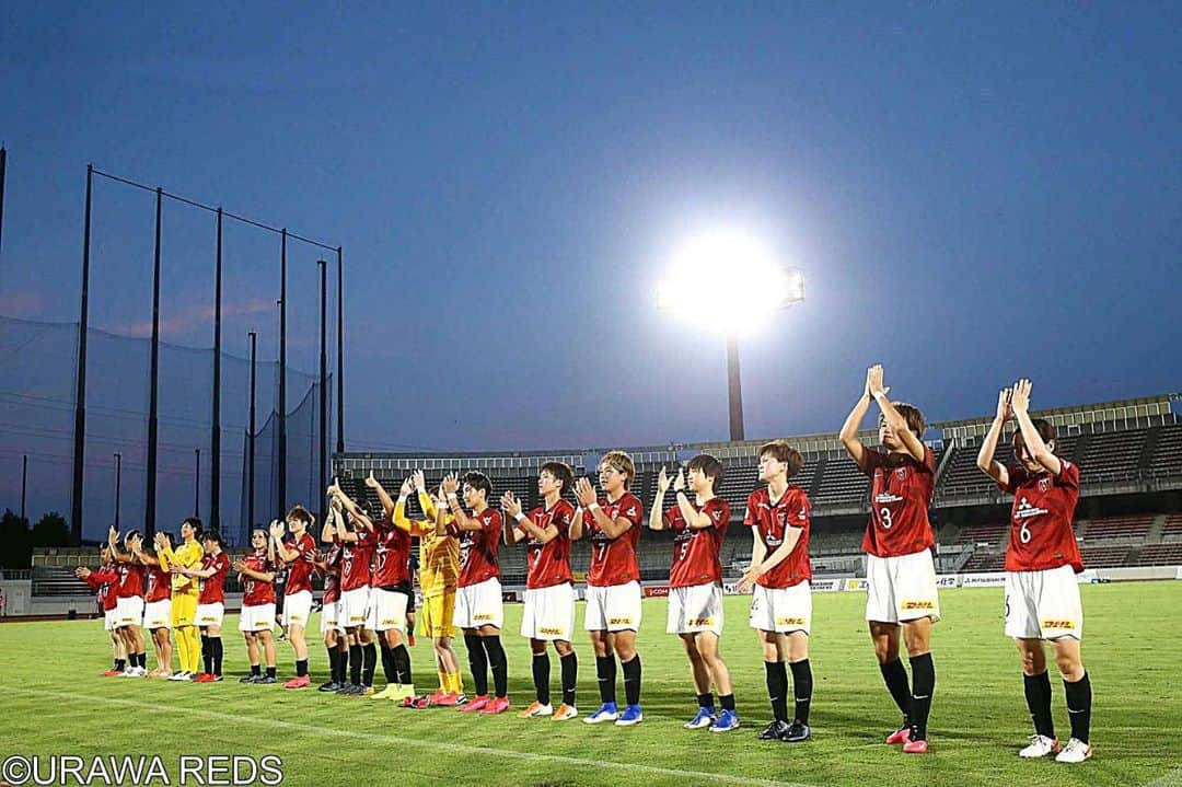 南萌華さんのインスタグラム写真 - (南萌華Instagram)「ホーム開幕戦⚽️ たくさんの応援本当にありがとうございました😊 たくさんの拍手が、苦しい時間帯私たちの背中を押してくれました💪 改めて皆さんの前でプレーできる喜びを感じることができました！！ リモートで応援してくださった皆さんも本当にありがとうございます！！ 次に向けて良い準備していきます✌️ #浦和レッズレディース」8月3日 10時12分 - moeka_1207