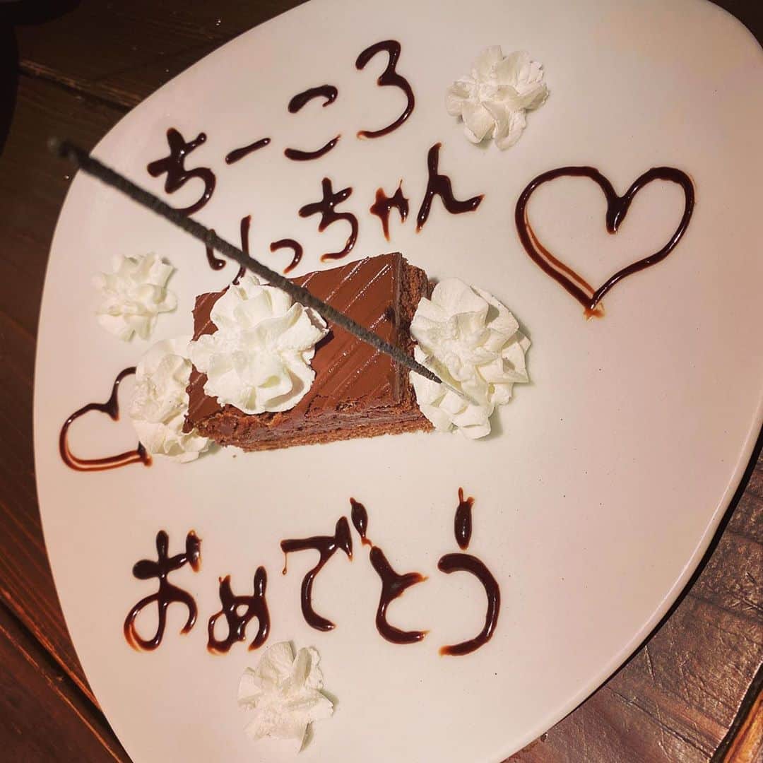 堀尾実咲さんのインスタグラム写真 - (堀尾実咲Instagram)「ちーころとりっちゃんの㊗️RIZINガール会してきたよ☺️✨  ・ ・ 試合観に行けるといいな☺️💖  本当にお疲れさまです✨✨」8月3日 10時38分 - misaki.horio