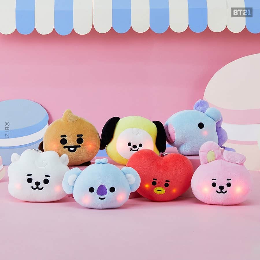 BT21 Stars of tomorrow, UNIVERSTAR!さんのインスタグラム写真 - (BT21 Stars of tomorrow, UNIVERSTAR!Instagram)「Glowing red with love. 😊 BT21 BABY Lighting Doll ⠀ Press their chest to make them blush, bop their nose to get them to blip! ⠀ [Global] Only Today at LINE FRIENDS COLLECTION 👉Link in bio ⠀ [Korea] Shop now 👉Link in bio ⠀ #BT21 #BT21BABY #LigthingDoll #StandingDoll #FaceBagCharmDoll #FriendshipGift」8月3日 11時03分 - bt21_official