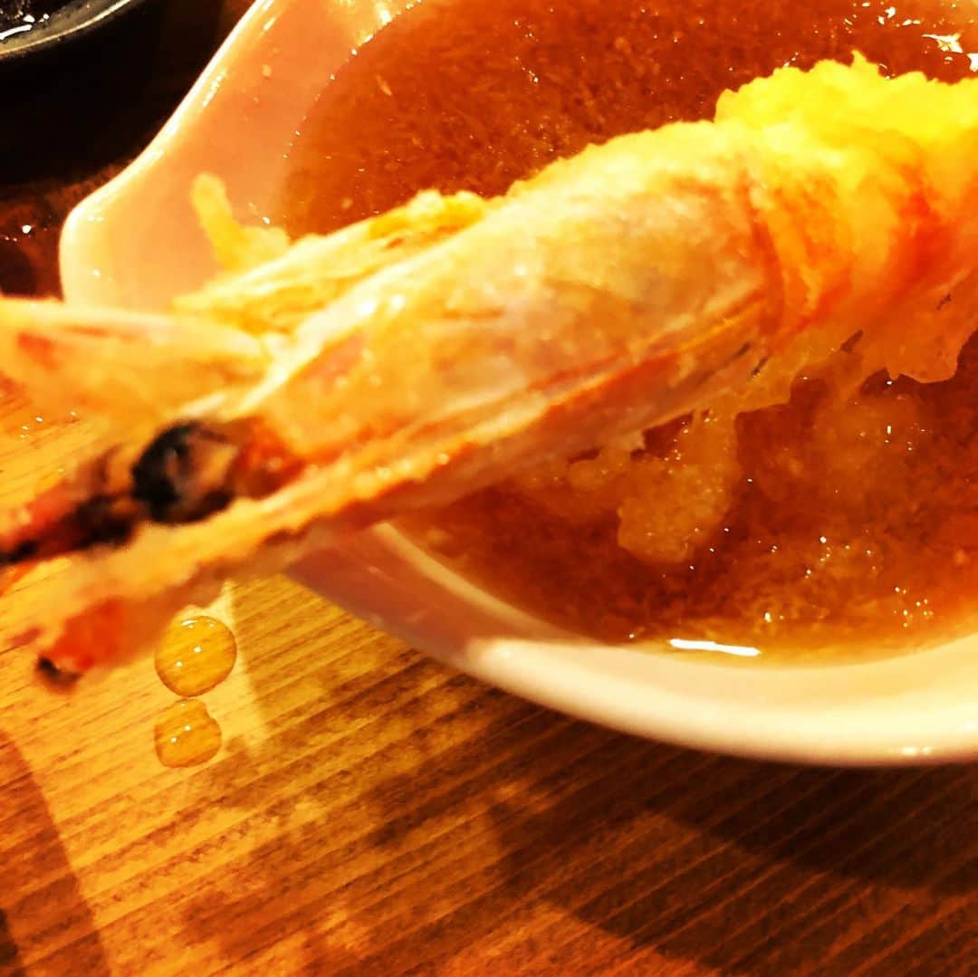 中村譲さんのインスタグラム写真 - (中村譲Instagram)「海老祭り🦐パツンパツンの海老が美味しかった🦞 #海老  #エビの天ぷら  #加古川ハイボール  #レモンサワー  #shrimp #tempra  #虾 #🦐」8月3日 11時12分 - joechan1515