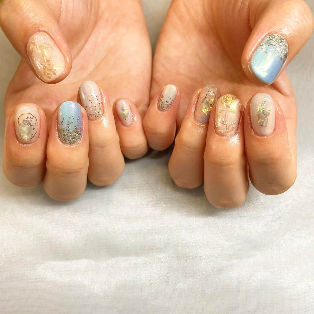 inthinkさんのインスタグラム写真 - (inthinkInstagram)「サンプルと画像を混ぜてお任せいただきました✨🐚🥀 . . . #nail #nailart #nailist #nailsalon #ネイル #ネイルサロン #ネイルアート #gel #gelnail #ニュアンスネイル #ちゅるんネイル#凝膠指甲#指甲設計#美甲推薦 #光療美甲#手繪指甲#東區#パラジェル#パラジェルベース」8月3日 11時17分 - inthink