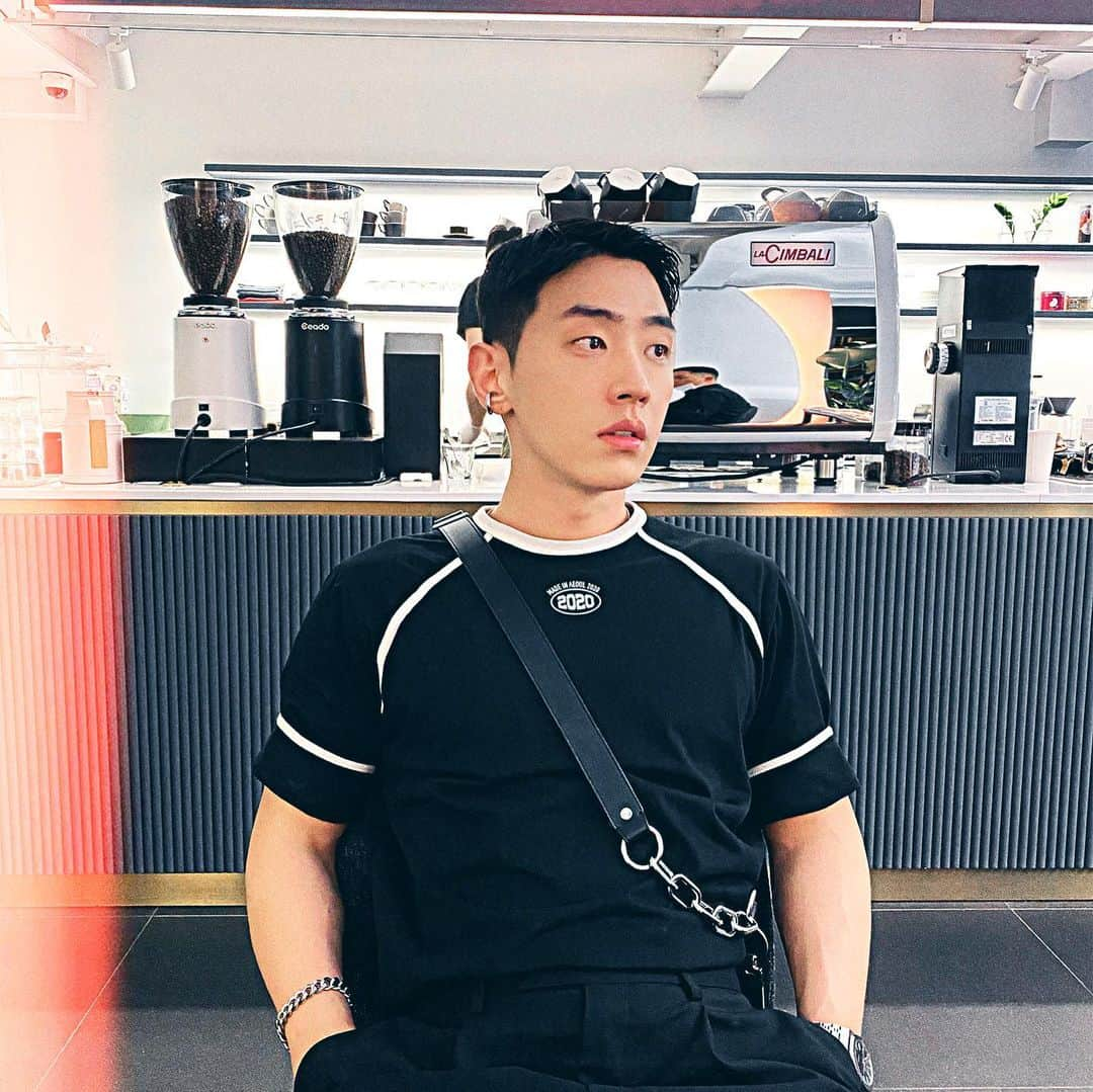 GRAYさんのインスタグラム写真 - (GRAYInstagram)「🤨」8月3日 11時51分 - callmegray