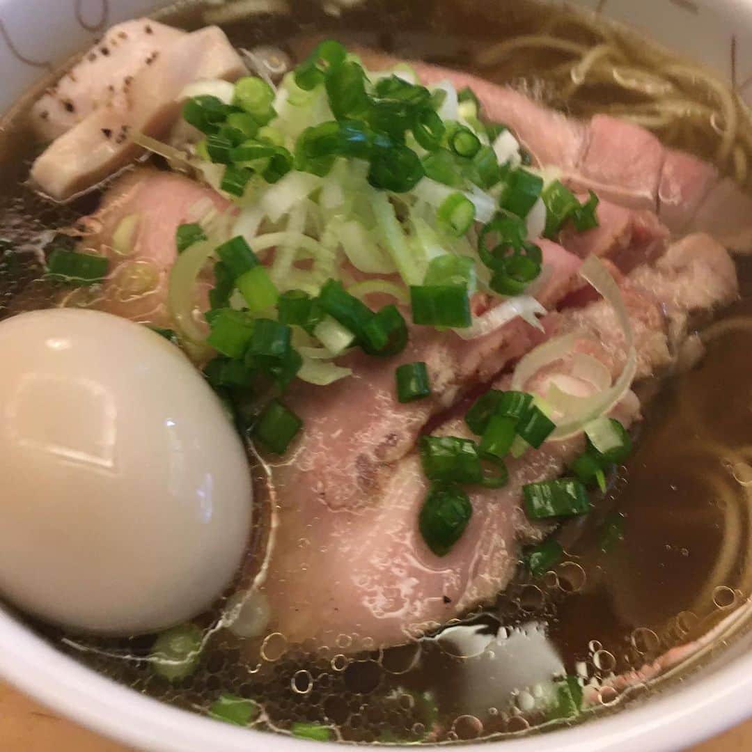 パク・ジュンミョンさんのインスタグラム写真 - (パク・ジュンミョンInstagram)「오늘 같은날 라멘이죠 너무 맛있어서 올려봐요 태그는 안할께요 요기는 너무 쪼꼼해서 위험합니다」8月3日 12時37分 - junmuynpark