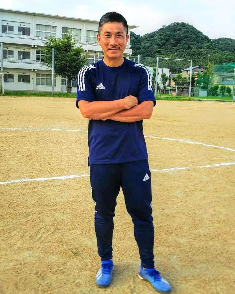 前園真聖さんのインスタグラム写真 - (前園真聖Instagram)「久しぶりにボールを蹴りました⚽ 土のグラウンドが懐かしかったです😊 #サッカー #soccer  #football  #前園真聖」8月3日 12時47分 - maezono_masakiyo