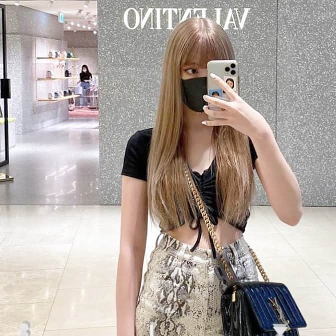原涼香のインスタグラム：「お客様shot📸 ワンホンちゃん🇨🇳みたいでかわいー🤍 ㅤㅤㅤㅤㅤㅤㅤㅤㅤㅤㅤㅤㅤ」