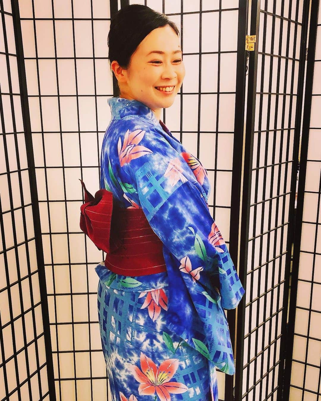 のインスタグラム：「・ 今年初めての浴衣。 １０年以上前に、祖母に買ってもらった大切なもの👘 ・ #浴衣 #ゆかた」