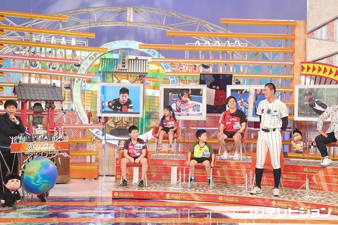 フジテレビ「ジャンクSPORTS」さんのインスタグラム写真 - (フジテレビ「ジャンクSPORTS」Instagram)「.  今日よる7時からのジャンクSPORTSは、  「天才キッズSP」  次世代のスター候補と言える若きアスリート達が集合！  ジャンクSPORTS卓球対決でおなじみ松島輝空・翔空兄弟に加え、  妹の美空ちゃん、父の卓司さんも参戦！  中学3年生ながら、身長190cm！シニアリーグで注目される投手、針金侑良くん！  キックボクサー那須川天心選手の弟、那須川龍心くん！  将来の横綱候補、豊田倫之亮くん、重村鴻之介くん！  彼らの厳しい練習や、普段の様子に密着しました。  試合に勝った時のご褒美や、恋愛事情まで…  競技中の様子からは想像できない、彼らの素顔も垣間見える1時間！  お楽しみに！！  . #ジャンクSPORTS #ジャンクスポーツ #ジャンク #浜田雅功 #永島優美 #天才キッズSP #松島輝空 #松島翔空  #松島美空 #松島卓司 #針金侑良  #ビビる大木  #那須川龍心  #那須川弘幸  #豊田倫之亮  #重村鴻之介 #豊田一人」8月3日 14時25分 - junksports_8ch_fujitv