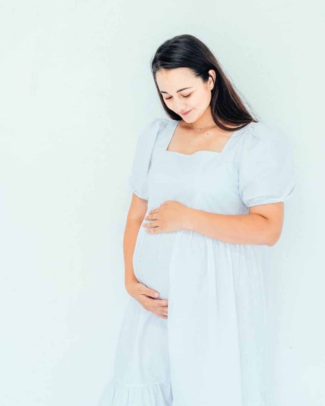 エリナ シルカのインスタグラム：「🤰😌💕」