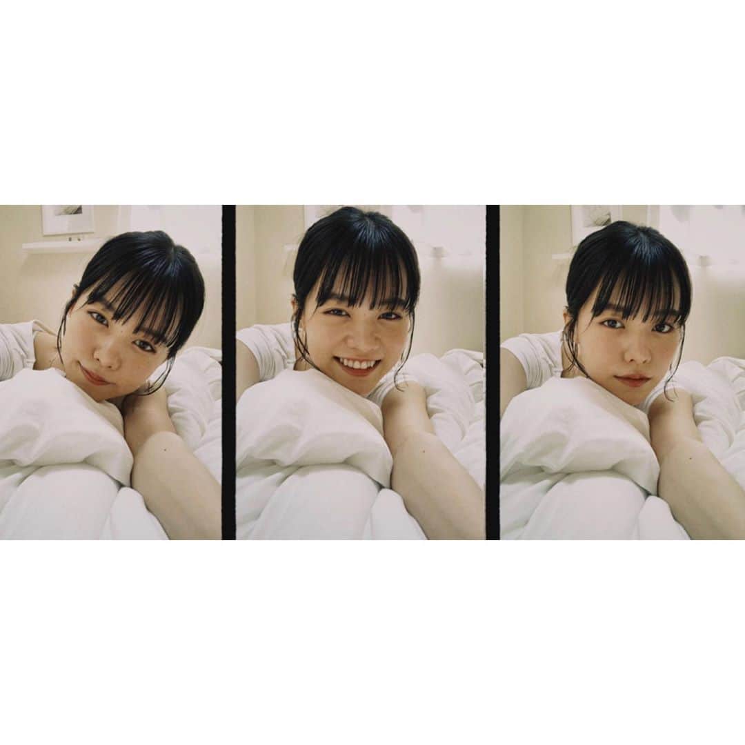 志田彩良のインスタグラム：「・ 今日は1日オフなので 久々に目覚ましをかけずに寝たら 昨日早く寝過ぎたせいか 朝6時に自然と目が覚めました☀️ なので、朝から新しいコスメたちを 使ってメイクをしました。 初めて使うボルドーのアイラインも ラメも可愛くてお気に入りです。 今年の夏はいろんなカラーメイクに 挑戦したいなぁ〜」