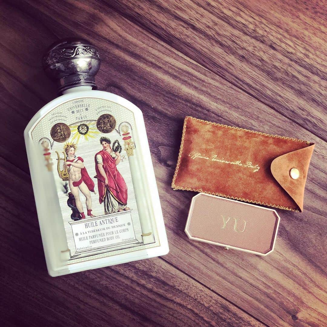 笛木優子のインスタグラム：「like💕😉. oil&lipbarm」