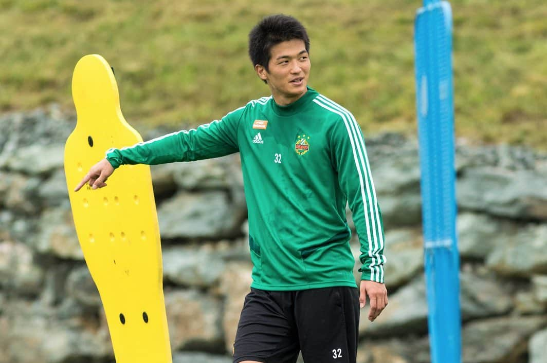 北川航也さんのインスタグラム写真 - (北川航也Instagram)「. 💚🤍 nice training @red_ring_shots @skrapid1899  . #skrapidwien #rapidwien  #kitagawa #北川航也」8月4日 3時29分 - koya_kitagawa_23