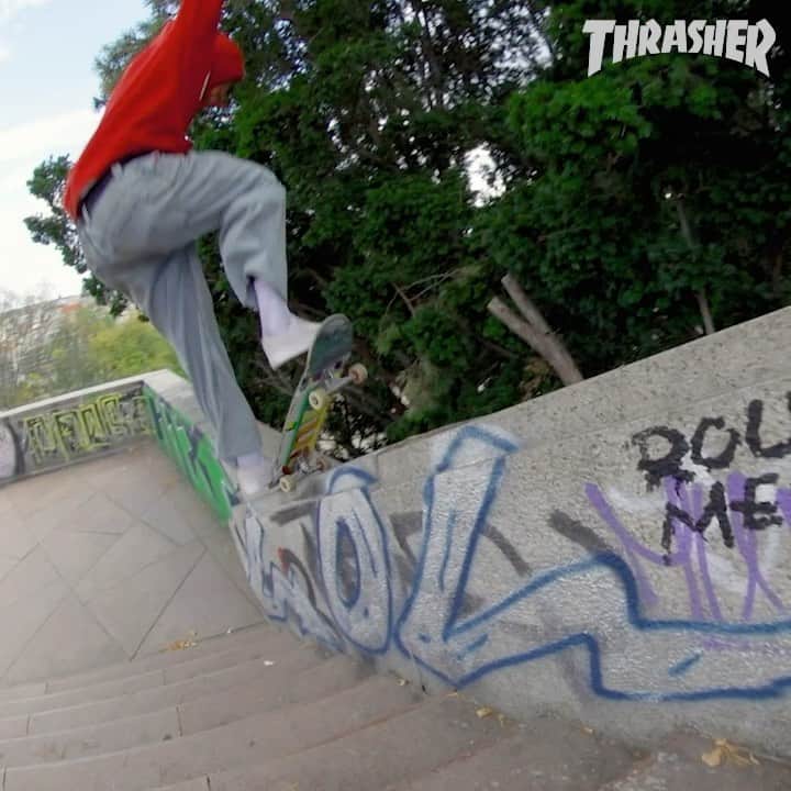 スラッシャーのインスタグラム：「🇨🇿 PLAZACATION: Stalin Square 🏰  Now playing on all Thrasher channels 📡」