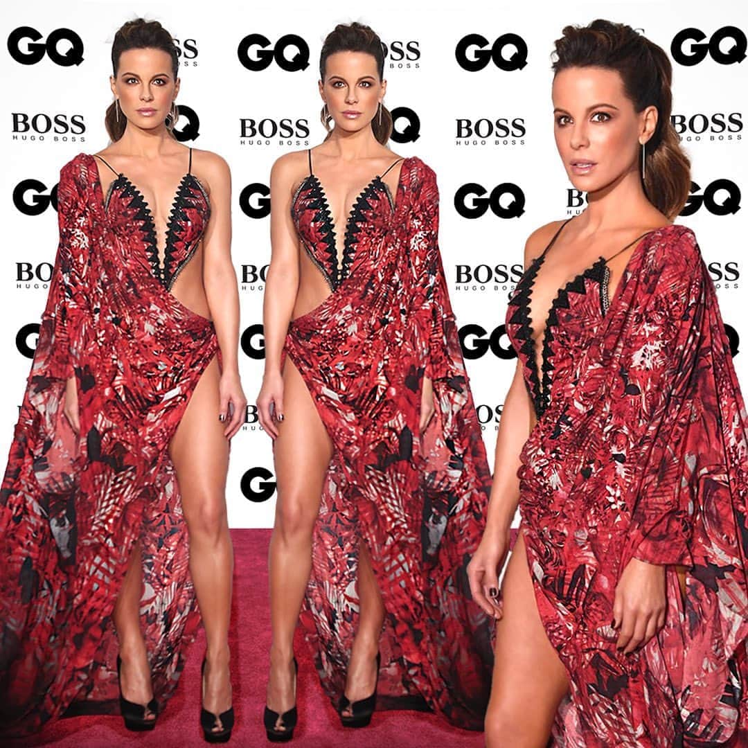 ジュリアンマクドナルドのインスタグラム：「The absolutely incredible @katebeckinsale stealing the show at the @britishgq awards wearing a scarlet red #JULIENMACDONALD Abstract floral and exotic palm asymmetrical printed dress  Hope you have a great birthday ♥️ Love always, Julien xx  Styled by @tjacobsonstyles」