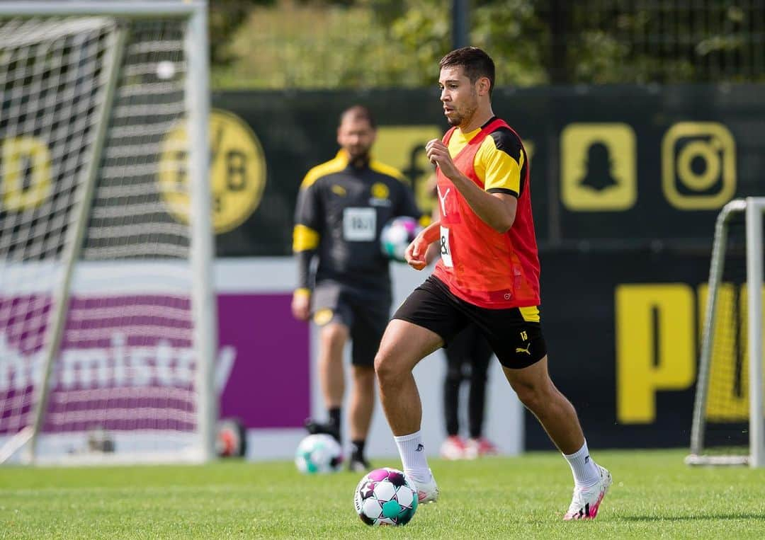 ラファエル・ゲレイロさんのインスタグラム写真 - (ラファエル・ゲレイロInstagram)「First training . So nice to be back 👌 #bvb」8月4日 2時12分 - raphaelguerreiro14