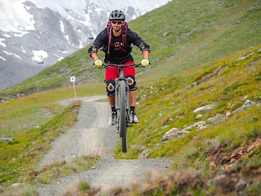 ルーベン・ブロマールトのインスタグラム：「That was awesome! 💪 Thanks for this great weekend!  @hannah_helena_ @lea_luisa___ @ullaheckmair @michlheckmair  📸 @michlheckmair  #bikeparksölden #trekbikes #fuelex7 #radsportheckmair」