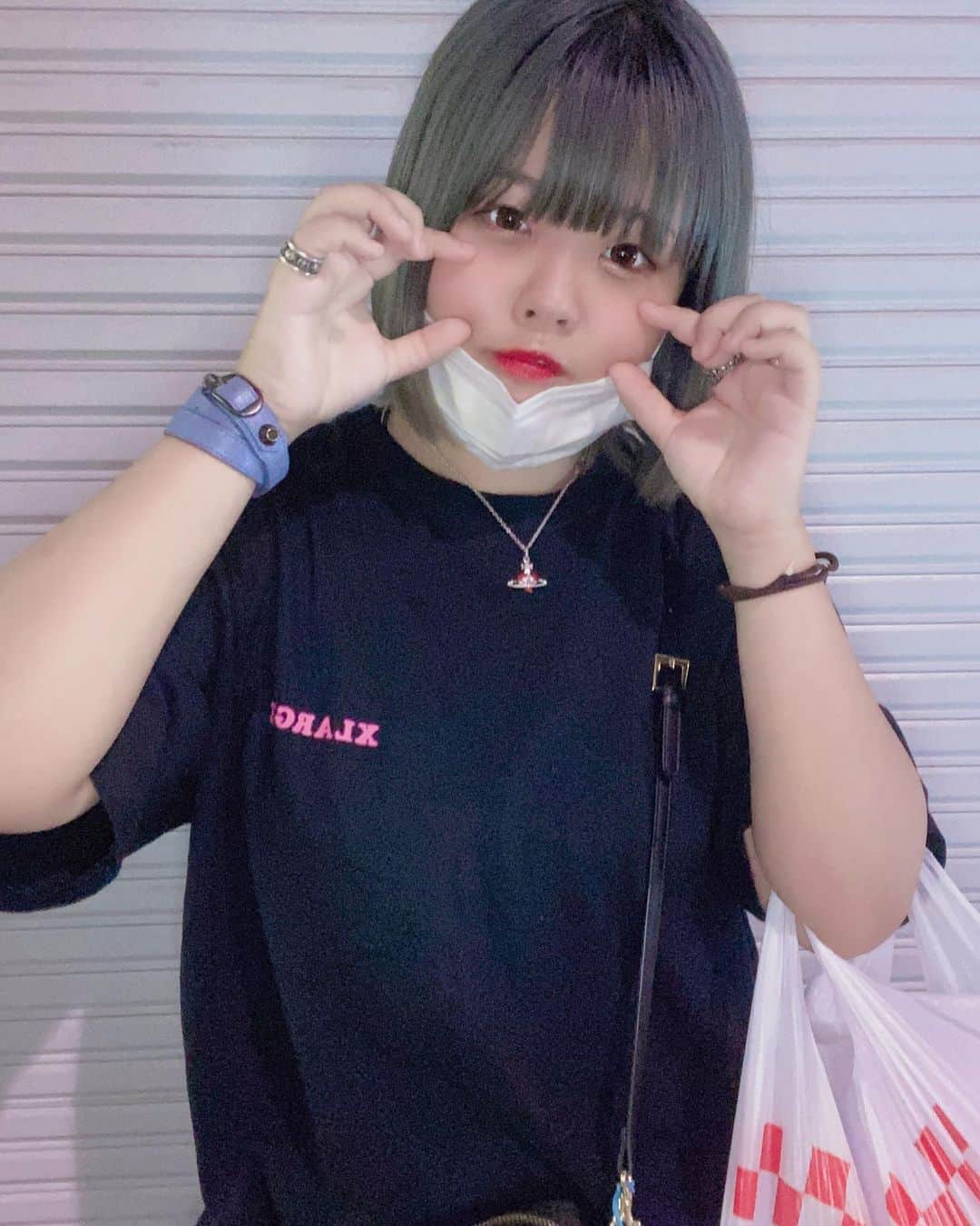 のインスタグラム：「😛💦」