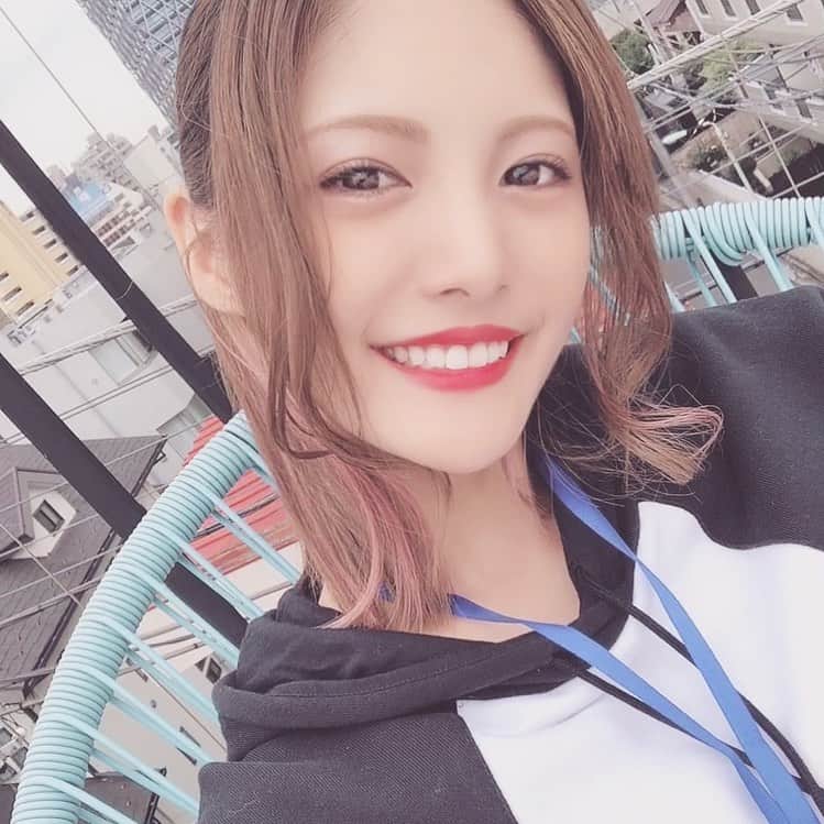 美沙玲奈のインスタグラム：「すっかり夏日和ね☀水分補給してね！  #august #summer #everyday #smile」
