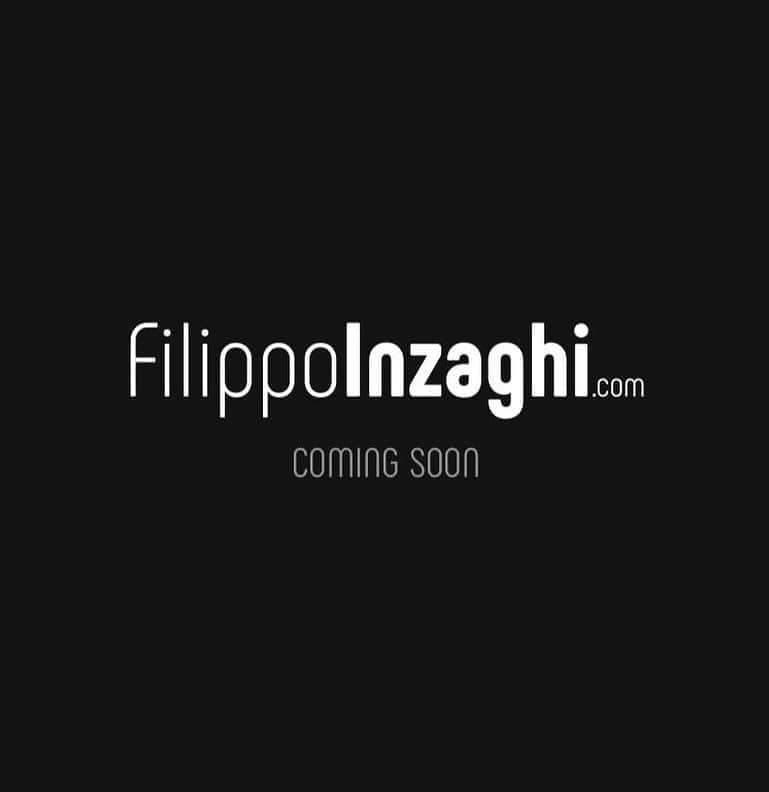フィリッポ・インザーギさんのインスタグラム写真 - (フィリッポ・インザーギInstagram)「Stay tuned... 🔜 💻📱#comingsoon #officialwebsite #inzaghi」8月3日 18時30分 - pippoinzaghi