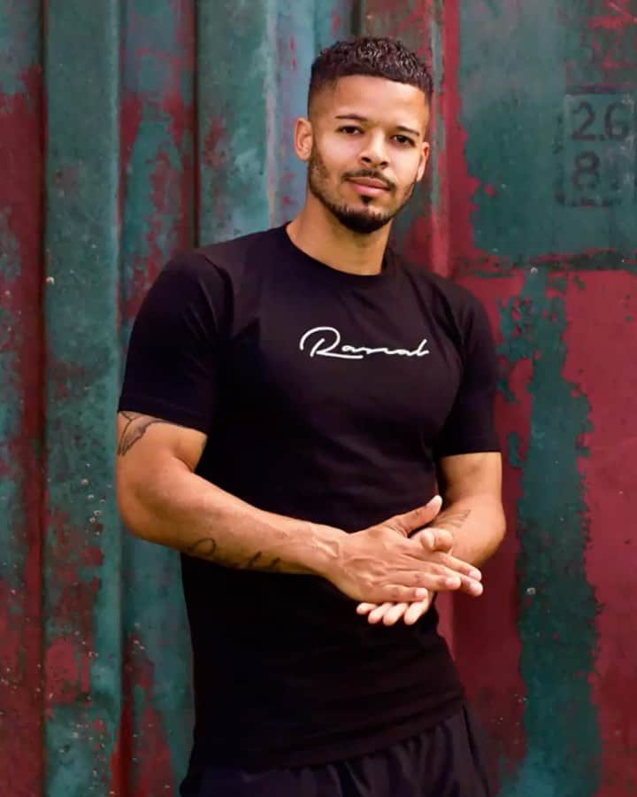 F2Freestylersのインスタグラム：「My new favourite tees 🤩💯 New signature tee collection has just landed 🔥 Available in four colour ways today only on rascalclothing.com , which colour is your favourite?  @rascal_clothing」
