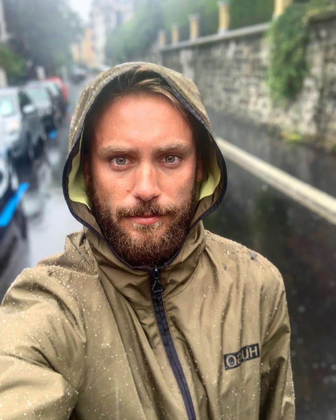 Bastian Bakerさんのインスタグラム写真 - (Bastian BakerInstagram)「Rainy day @hugo_official」8月3日 19時00分 - bastianbaker